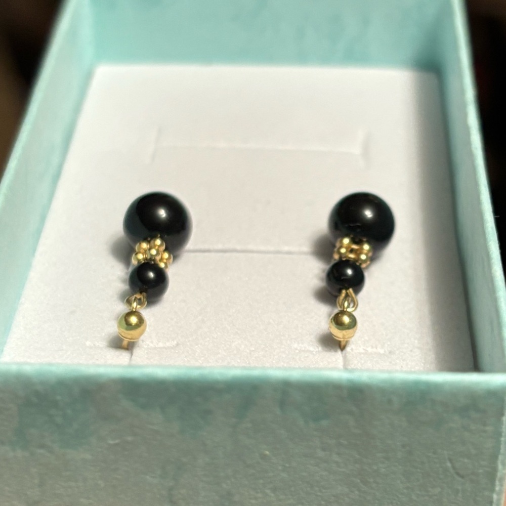 14k gold earrings with black stones? Beads? - Picture 2 of 5